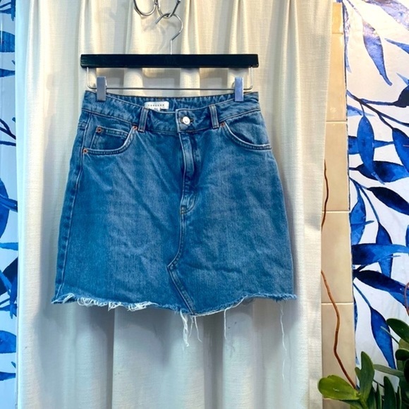 Women’s TopShop Distressed Blue Jean Skirt Size 6 - Picture 1 of 6